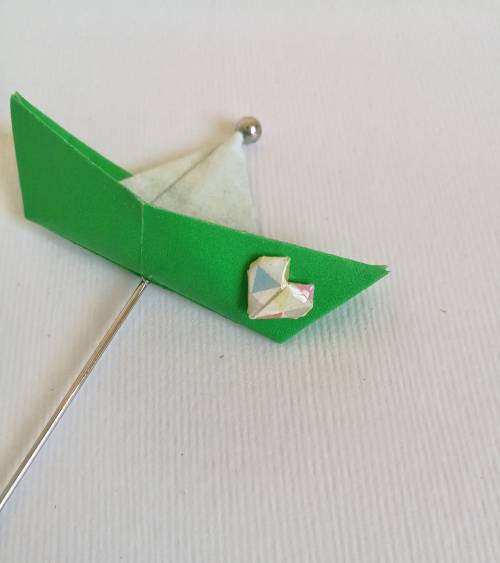 alfiler mini barco de papel oh capitán verde claro detalle corazón origami